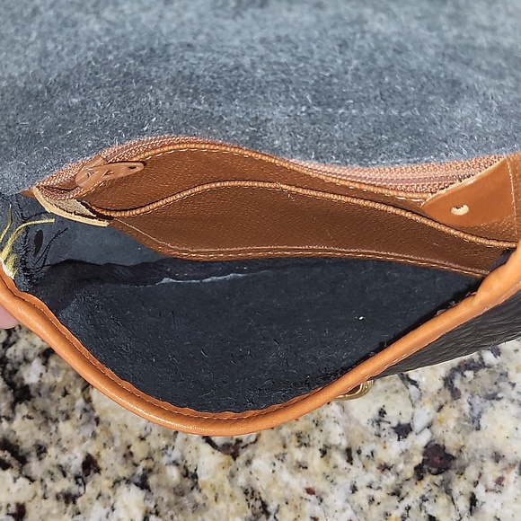 Dooney & Bourke Classic Black and Tan Crossbody Bag - Picture 16 of 16